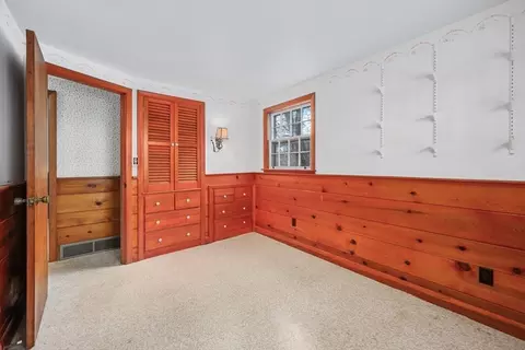 Bedroom - 21 Uncatena Rd, Mashpee, MA 02649 photo 7 of 7