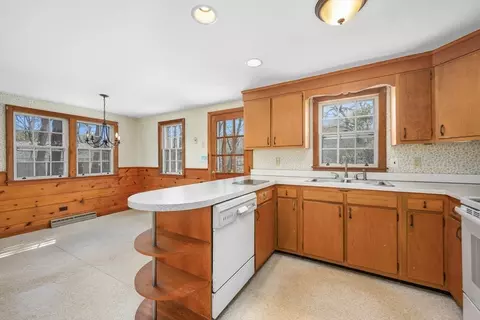 Kitchen - 21 Uncatena Rd, Mashpee, MA 02649 photo 2 of 3