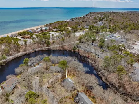 View/Area - 21 Uncatena Rd, Mashpee, MA 02649 photo 6 of 11
