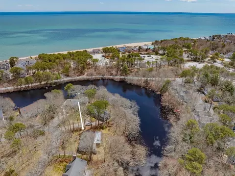 View/Area - 21 Uncatena Rd, Mashpee, MA 02649 photo 2 of 11