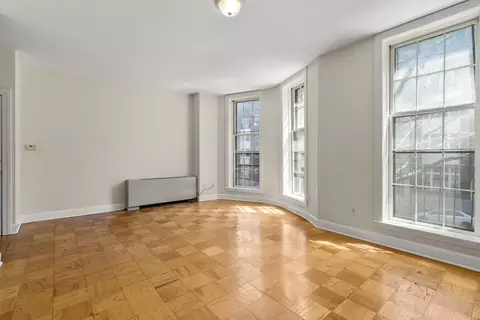 21 Bowdoin #2C, Boston, MA 02114