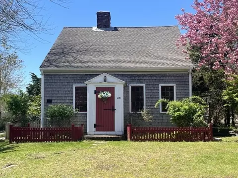 231 Mill Ln, Yarmouth, MA 02664