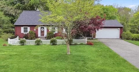 6 Garden Ln, Wilbraham, MA 01095