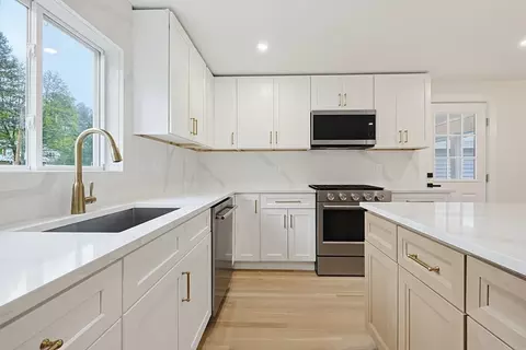 77 Dover Rd, Millis, MA 02054 photo 2