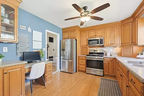 Kitchen - 18 Anchorage Rd, Franklin, MA 02038 photo 2 of 4
