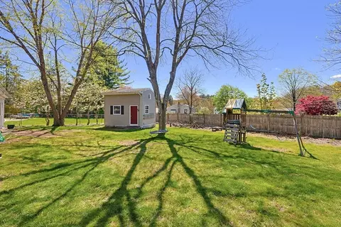 Exterior - 18 Anchorage Rd, Franklin, MA 02038 photo 7 of 7
