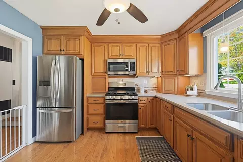 Kitchen - 18 Anchorage Rd, Franklin, MA 02038 photo 1 of 4
