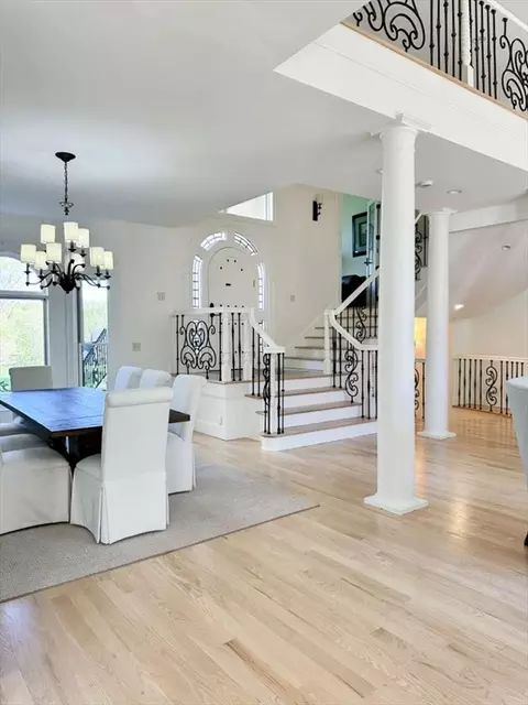 Dining - 37 Putnam Hill Rd, Sutton, MA 01590 photo 1 of 2