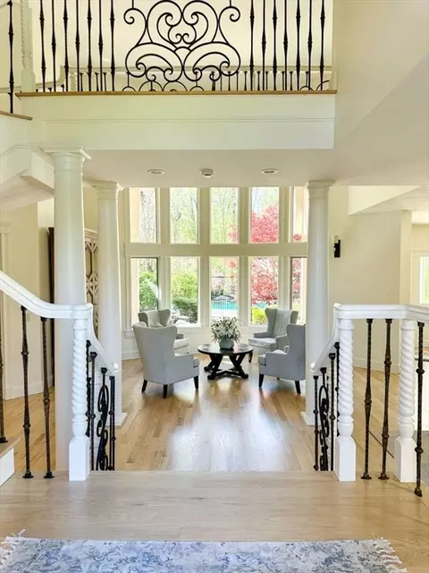 Entry Way - 37 Putnam Hill Rd, Sutton, MA 01590 photo 1 of 6