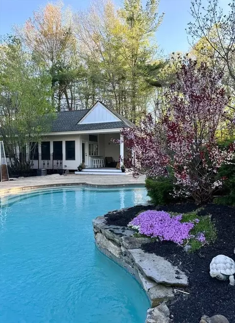 Exterior - 37 Putnam Hill Rd, Sutton, MA 01590 photo 4 of 6