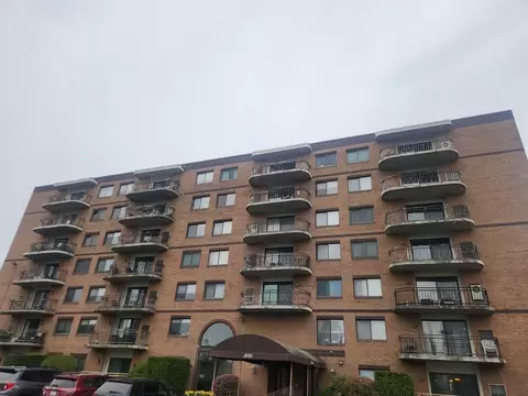 200 Locust St #303, Lynn, MA 01904