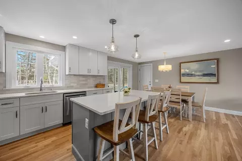 Kitchen - 29 Timber Ln, Dennis, MA 02641 photo 5 of 7