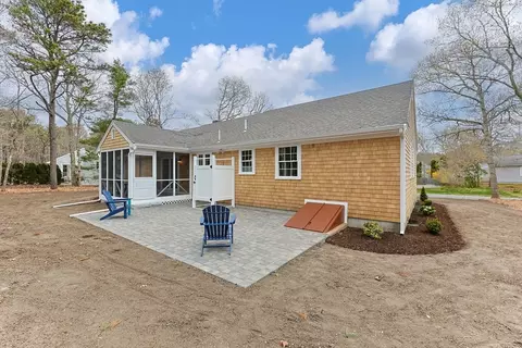 Exterior - 29 Timber Ln, Dennis, MA 02641 photo 8 of 10