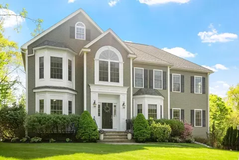 6 Cabot Ct, Amesbury, MA 01913