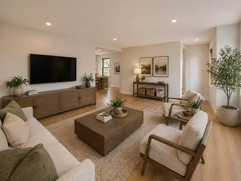 Living - 562 Gorham St #01, Lowell, MA 01852 photo 1 of 3