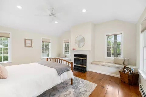 Bedroom - 5 Mount Pleasant Ave, Gloucester, MA 01930 photo 1 of 6