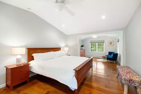Bedroom - 5 Mount Pleasant Ave, Gloucester, MA 01930 photo 6 of 6