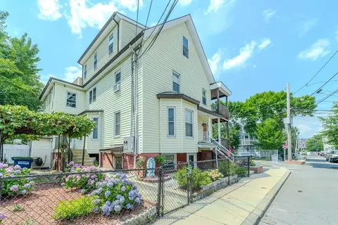 29 Hanson St #1, Somerville, MA 02143