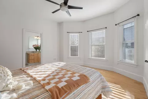 714 E 4th St #3, Boston, MA 02127