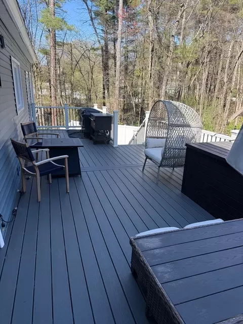 31 Webb St, Middleton, MA 01949 photo 5