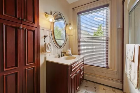 Bath - 78 Stevens St, Lowell, MA 01851 photo 3 of 3