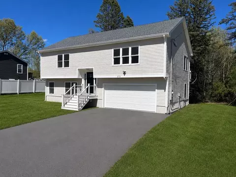 272 S Main St, Hopedale, MA 01747