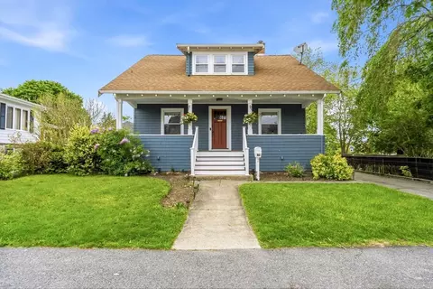 48 Thelma Ave, Somerset, MA 02726