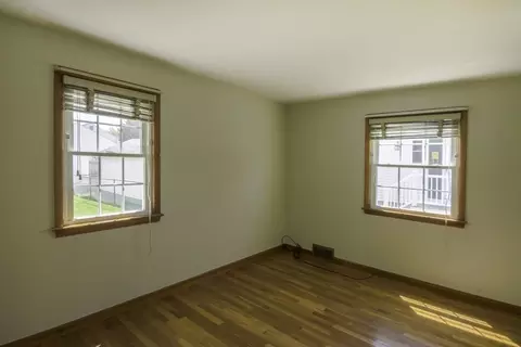 Bedroom - 17 Mcbride St, Springfield, MA 01104 photo 3 of 4