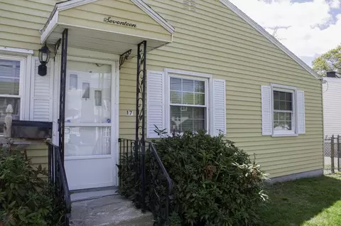 Exterior - 17 Mcbride St, Springfield, MA 01104 photo 2 of 8