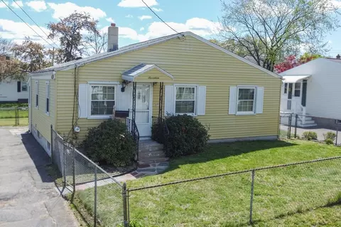 17 Mcbride St, Springfield, MA 01104
