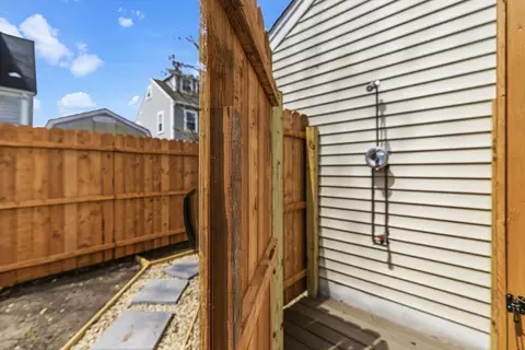 Exterior - 8 Cottage St, Wareham, MA 02571 photo 3 of 6