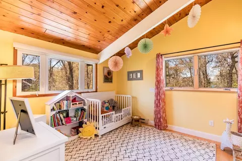 Bedroom - 149 Wheeler Rd, Mashpee, MA 02649 photo 5 of 6