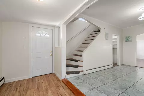 Entry Way - 155 Grand St, Worcester, MA 01603 photo 2 of 2