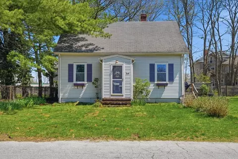 34 Plympton St, New Bedford, MA 02745