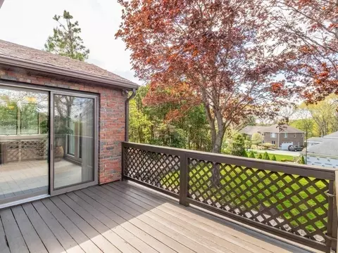 Exterior - 7 Rivers Ln, Stoneham, MA 02180 photo 3 of 8