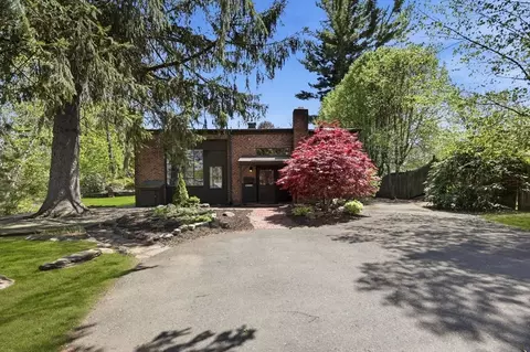 173 Newton St, South Hadley, MA 01075