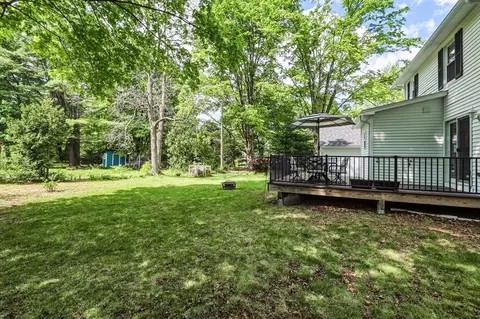 Exterior - 197 Bridge Rd, Northampton, MA 01062 photo 11 of 13