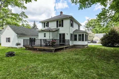Exterior - 197 Bridge Rd, Northampton, MA 01062 photo 9 of 13