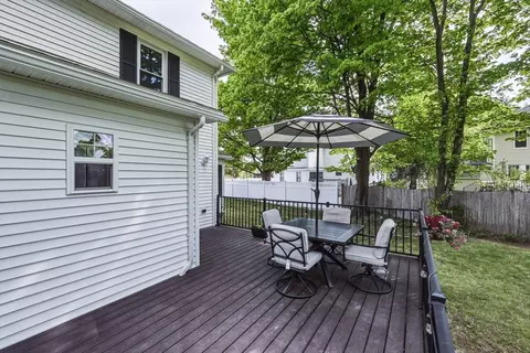 Exterior - 197 Bridge Rd, Northampton, MA 01062 photo 6 of 13