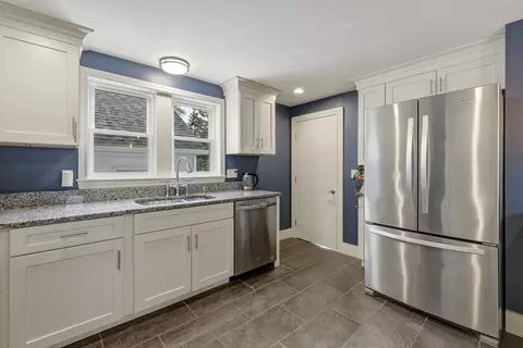 Kitchen - 197 Bridge Rd, Northampton, MA 01062 photo 2 of 5