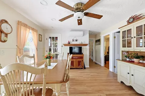 24 Dell Ave, Worcester, MA 01604 photo 8