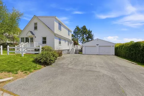 24 Dell Ave, Worcester, MA 01604 photo 2
