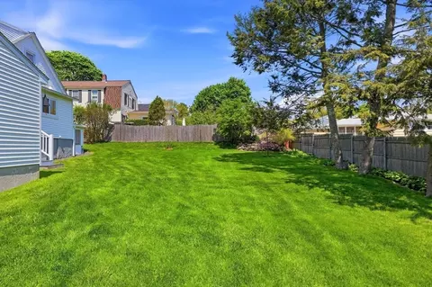 24 Dell Ave, Worcester, MA 01604 photo 13