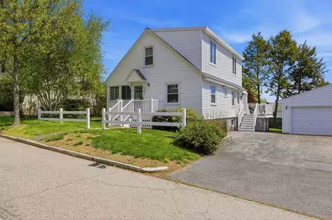 24 Dell Ave, Worcester, MA 01604 photo 3