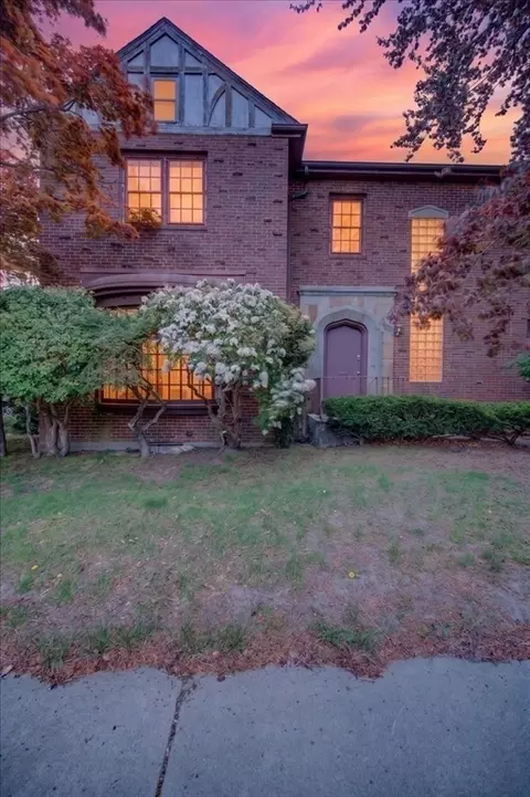 Exterior - 1800 Robeson St, Fall River, MA 02720 photo 2 of 12