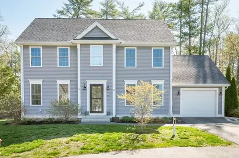 10 Caitlin Cir #10, Salisbury, MA 01952