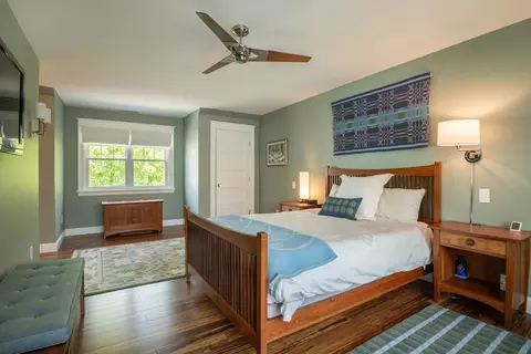 Bedroom - 66 Maynard Rd, Northampton, MA 01060 photo 2 of 3