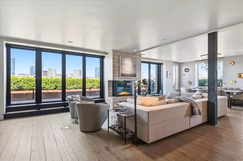 481 Harrison Ave #PHB, Boston, MA 02118