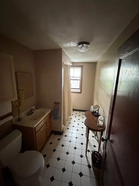 Bath - 24-26 Edith Ave, Everett, MA 02149 photo 2 of 4