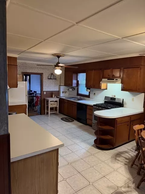 Kitchen - 24-26 Edith Ave, Everett, MA 02149 photo 4 of 6